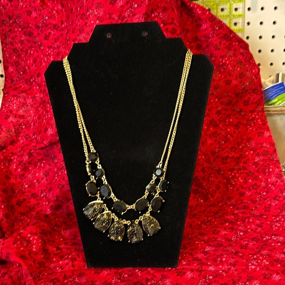 1946 brand Vintage necklace. Gold chain with Black and gold speckled beads. - Picture 1 of 5